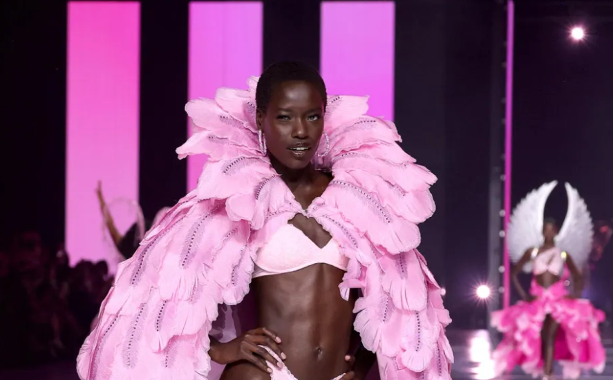 "Victoria's Secret"in mələkləri geri döndü - FOTOLAR